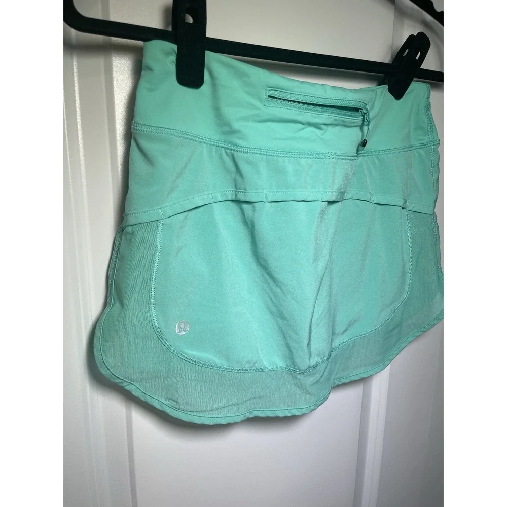 Lululemon‎ 2 Hotty Hot Skirt Bali Breeze Oasis Green EUC! Rare Color!